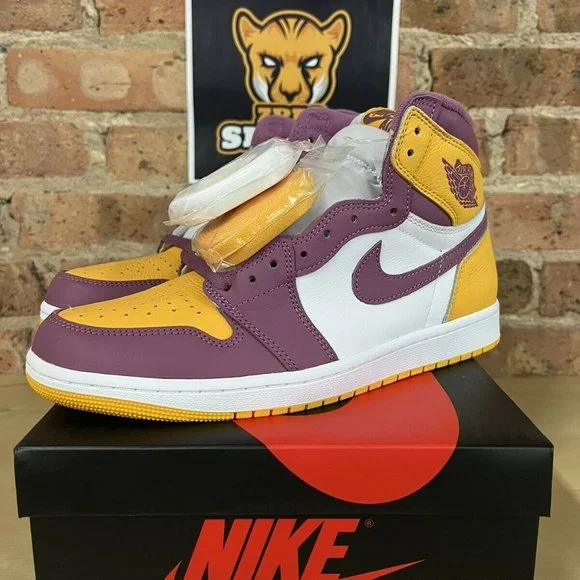 Shoes | Nike Air Jordan 1 Retro High Og | Poshmark